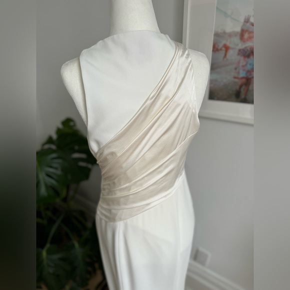 Cinq à Sept Gown - Picture 9 of 9